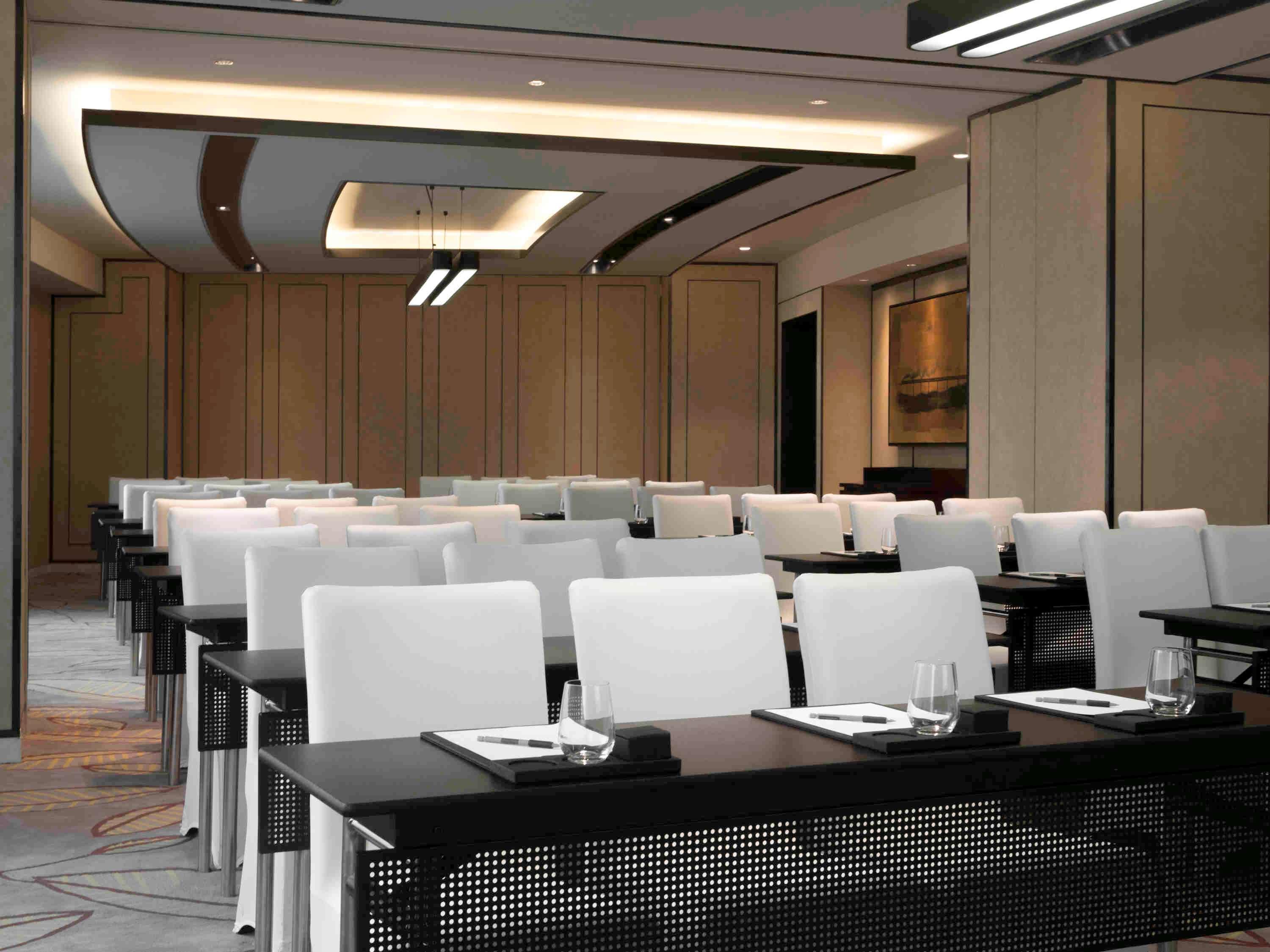 Pullman Shanghai Xuhui Exterior photo