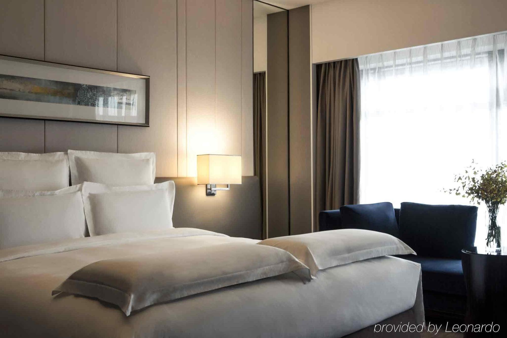Pullman Shanghai Xuhui Exterior photo